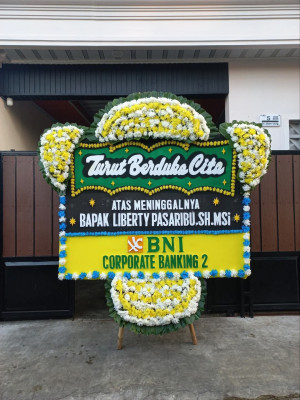 Papan Bunga Duka di Malingping