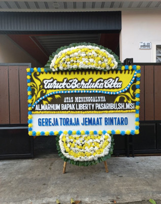 Papan Bunga Duka di Malingping